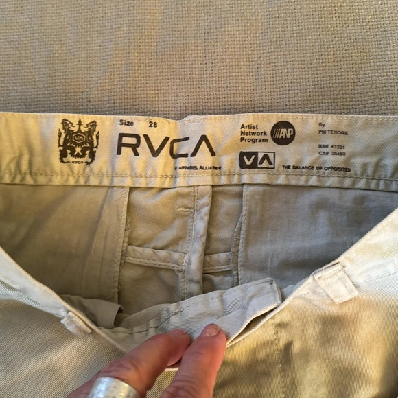 RVCA artist network program by PM TENORE army cargo shorts size 28 NWT - Picture 4 of 8